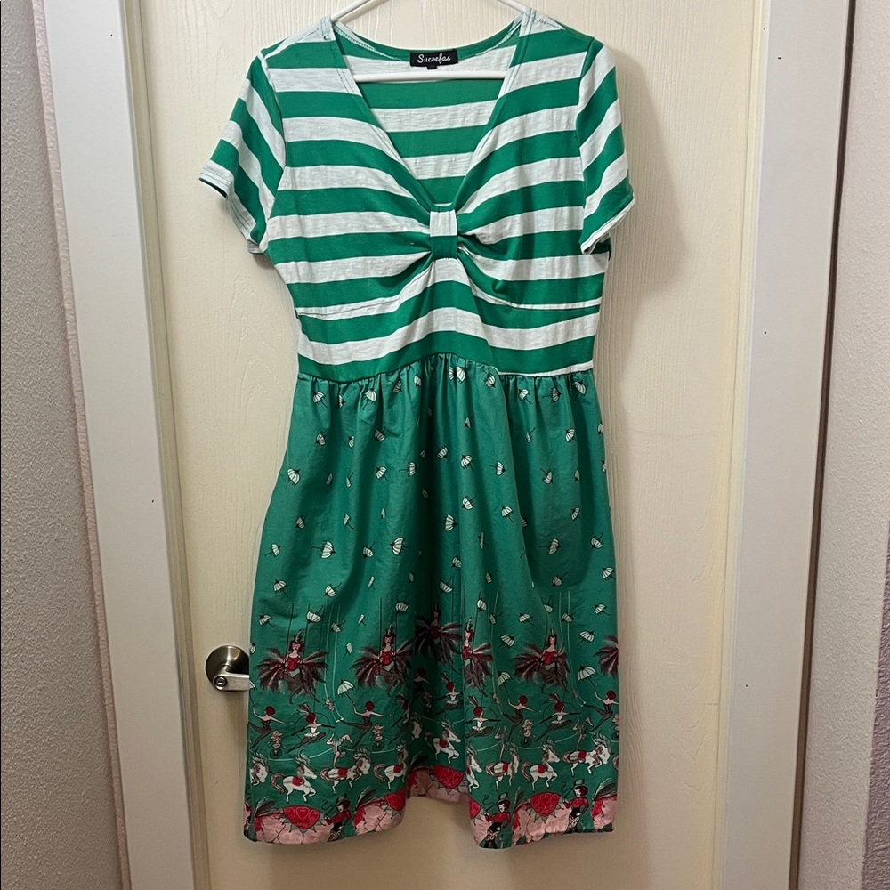 Sucrefas Circus Design/Green and White Striped Midi Dress